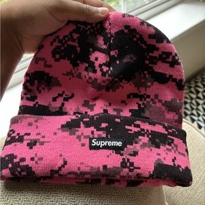 SOLD Supreme Glitch Pixel Hot Pink Beanie